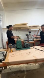 “Mantenimiento Completo a Nuestra Bomba de Vacío 🔧✨ ¡Buena Vibra y Trabajo en Equipo!
Hoy le damos un mantenimiento completo a nuestra bomba de vacío para mantenerla trabajando al 100%. Acompáñanos en este proceso lleno de buena vibra, tips útiles y mucha actitud. ¡Así se cuida el equipo! 🙌⚙️
#MantenimientoCompleto #BombaDeVacio #BuenaVibra #TrabajoEnEquipo #MantenimientoIndustrial
#Taller #Ingeniería #DIYIndustrial #VacuumPump #ManosALaObra #IndustrialVibes